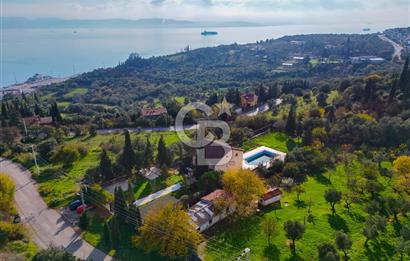 Eskihisar Topçularda 2178 m² Arsa içinde 3 katlı Müstakil Villa