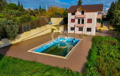 Eskihisar Topçularda 2178 m² Arsa içinde 3 katlı Müstakil Villa