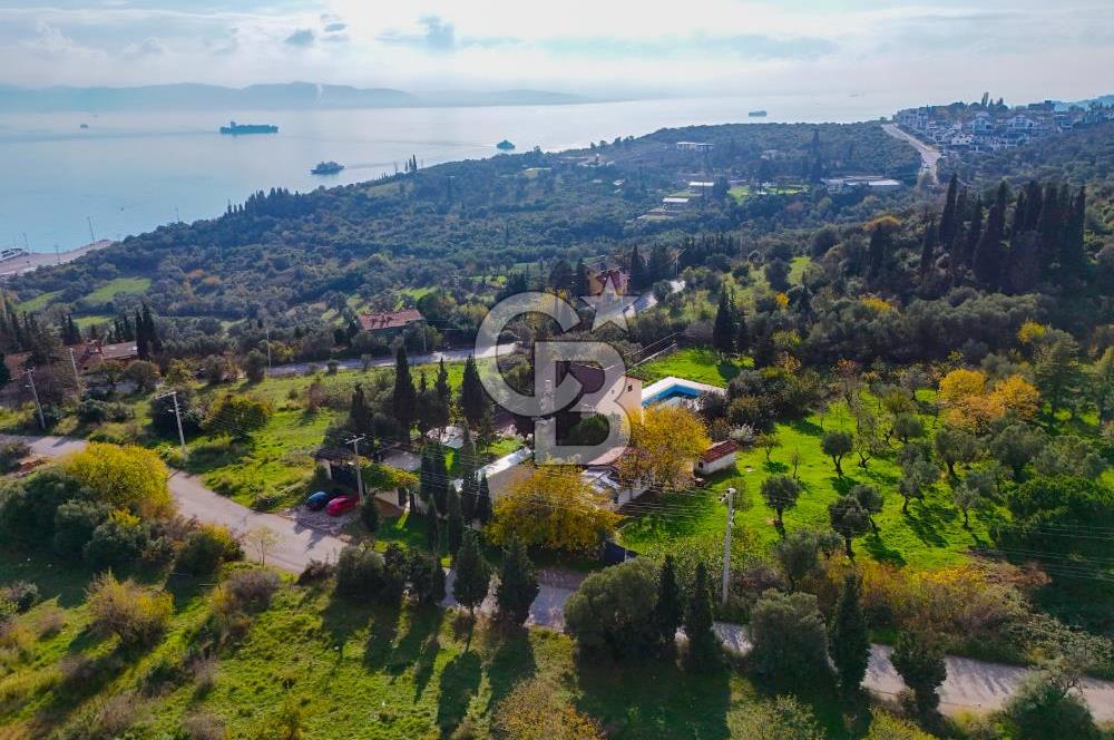 Eskihisar Topçularda 2178 m² Arsa içinde 3 katlı Müstakil Villa