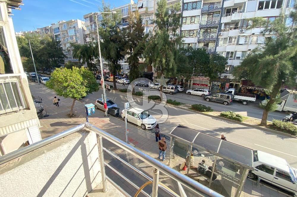 Konak Karataş'ta 145 m2 Satılık Yalı Dairesi
