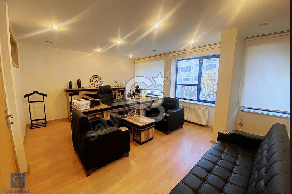 KIZILTOPRAK BAĞDAT CADDESİ ÜSTÜNDE KİRALIK OFİS