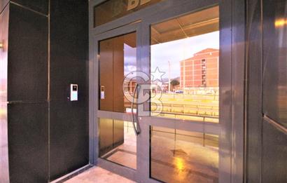 EDREMİT KADIKÖY'DE, CADDE ÜSTÜNDE, ÖN CEPHE, GENİŞ 3+1 DAİRE