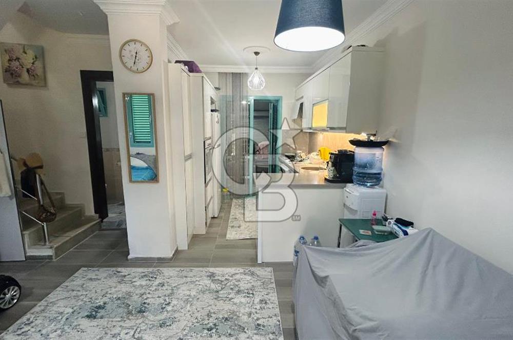 KUŞADASI'NDA SATILIK VİLLA HAVUZLU TRİPLEKS 4+1