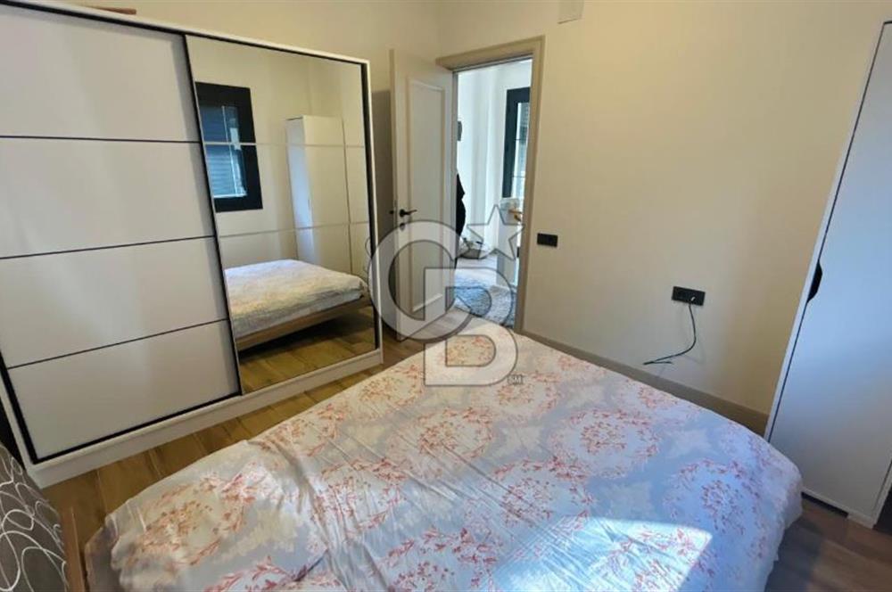 KUŞADASI'NDA SATILIK DENİZ MANZARALI 3+1 TRIPLEKS HAVUZLU VİLLA