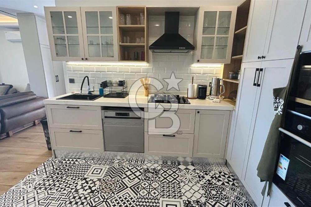 KUŞADASI'NDA SATILIK DENİZ MANZARALI 3+1 TRIPLEKS HAVUZLU VİLLA