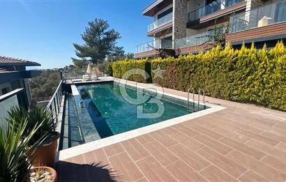 KUŞADASI'NDA SATILIK DENİZ MANZARALI 3+1 TRIPLEKS HAVUZLU VİLLA