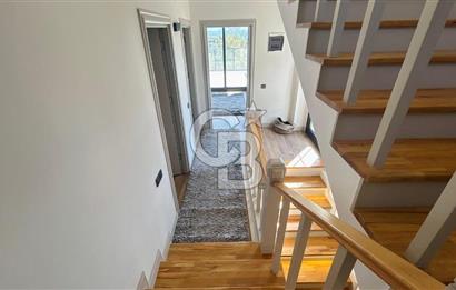 KUŞADASI'NDA SATILIK DENİZ MANZARALI 3+1 TRIPLEKS HAVUZLU VİLLA