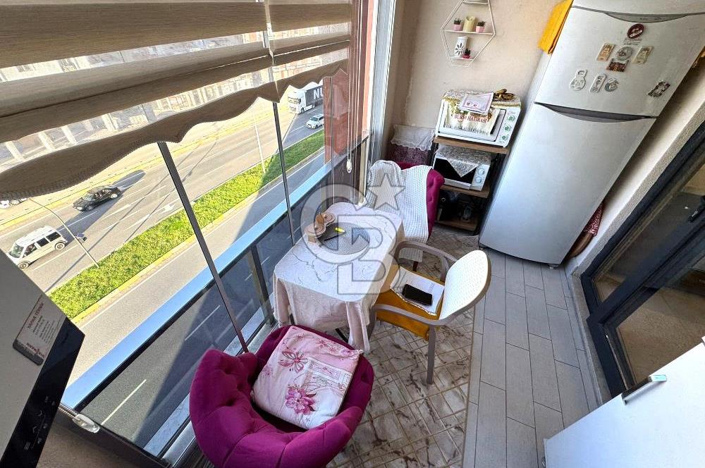 EDREMİT KADIKÖY'DE, CADDE ÜSTÜNDE, ÖN CEPHE, GENİŞ 3+1 DAİRE