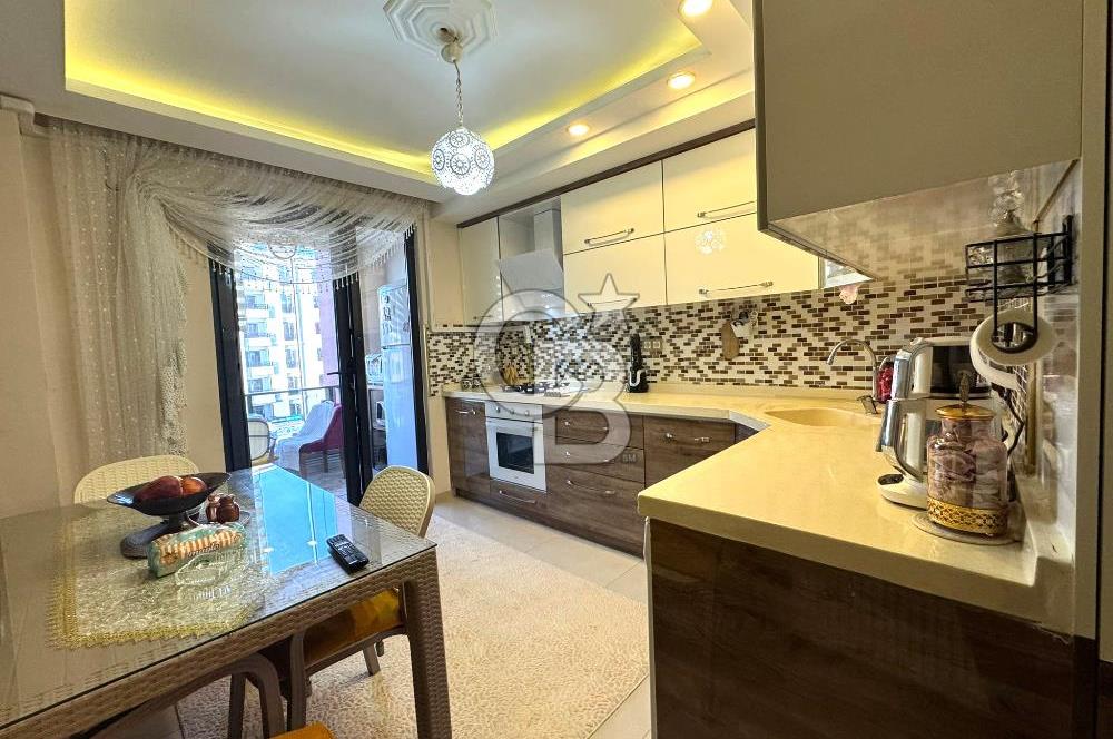 EDREMİT KADIKÖY'DE, CADDE ÜSTÜNDE, ÖN CEPHE, GENİŞ 3+1 DAİRE