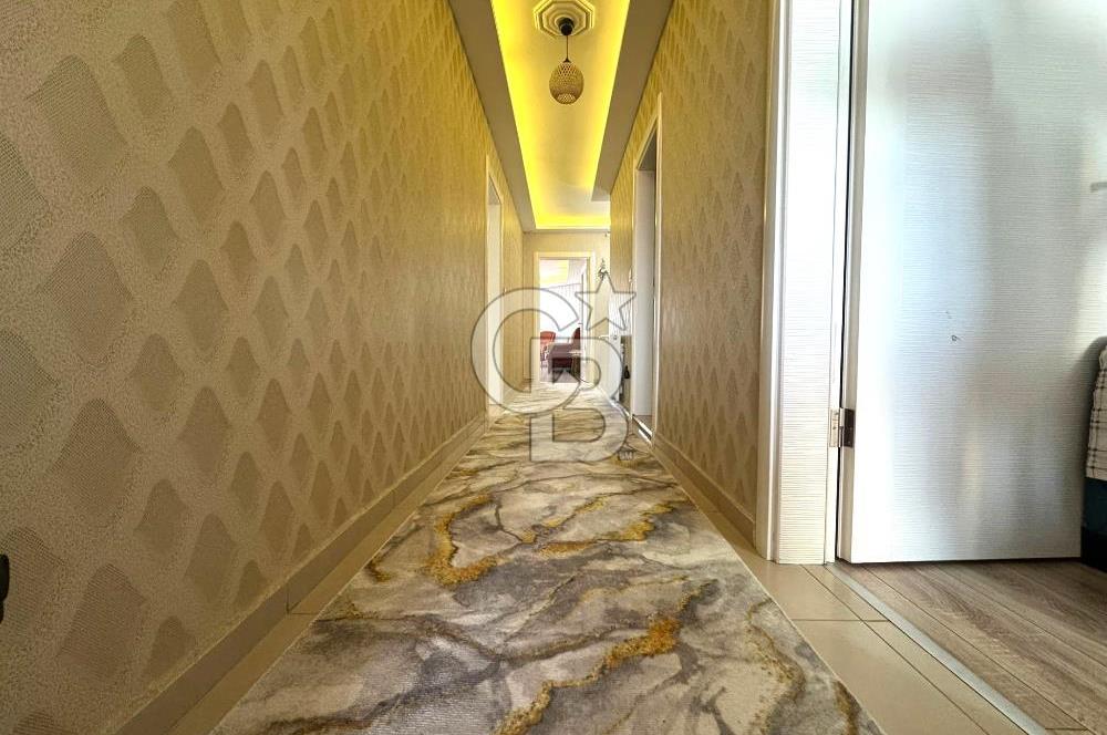 EDREMİT KADIKÖY'DE, CADDE ÜSTÜNDE, ÖN CEPHE, GENİŞ 3+1 DAİRE