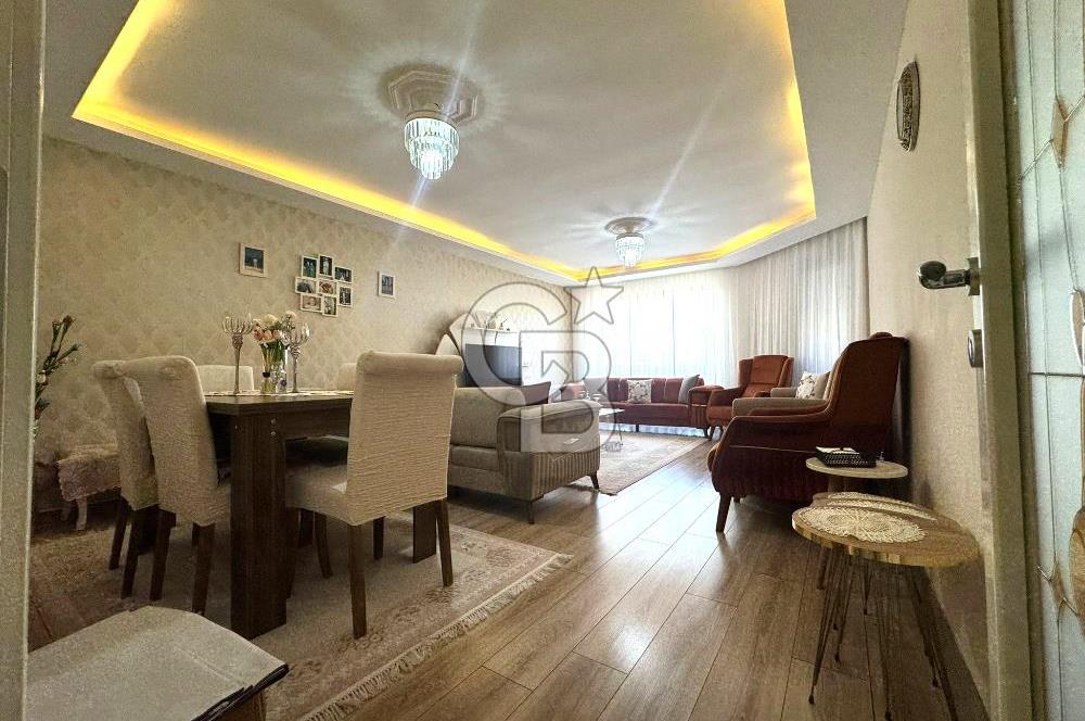 EDREMİT KADIKÖY'DE, CADDE ÜSTÜNDE, ÖN CEPHE, GENİŞ 3+1 DAİRE