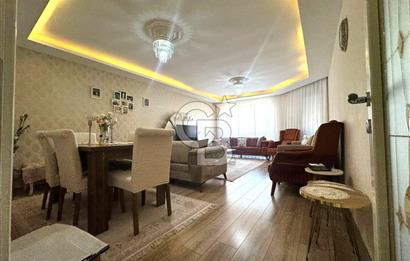 EDREMİT KADIKÖY'DE, CADDE ÜSTÜNDE, ÖN CEPHE, GENİŞ 3+1 DAİRE