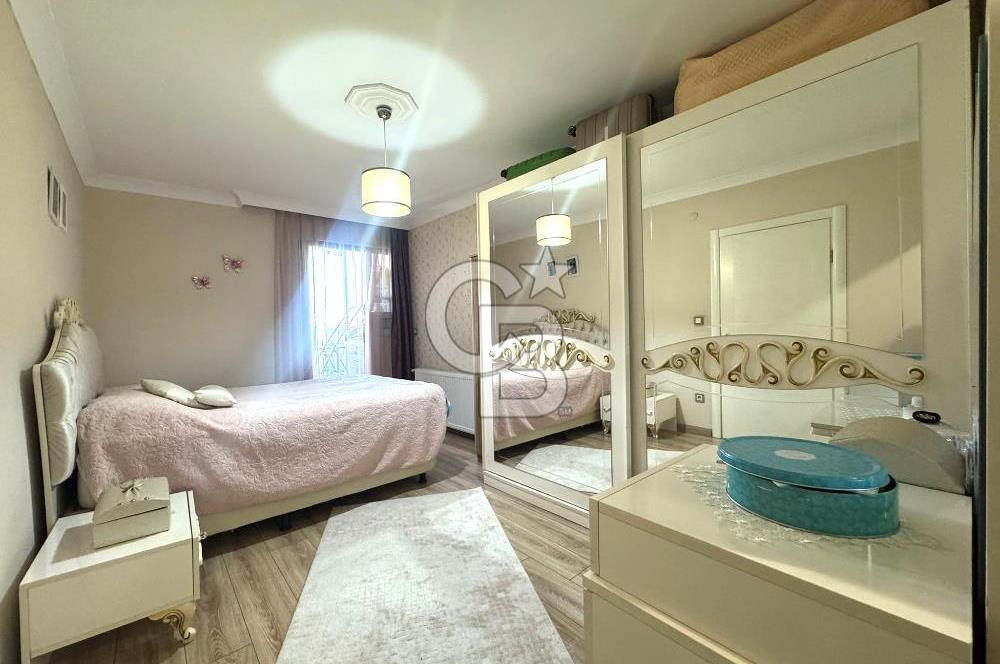 EDREMİT KADIKÖY'DE, CADDE ÜSTÜNDE, ÖN CEPHE, GENİŞ 3+1 DAİRE