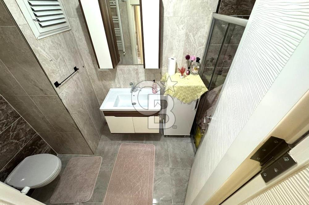 EDREMİT KADIKÖY'DE, CADDE ÜSTÜNDE, ÖN CEPHE, GENİŞ 3+1 DAİRE