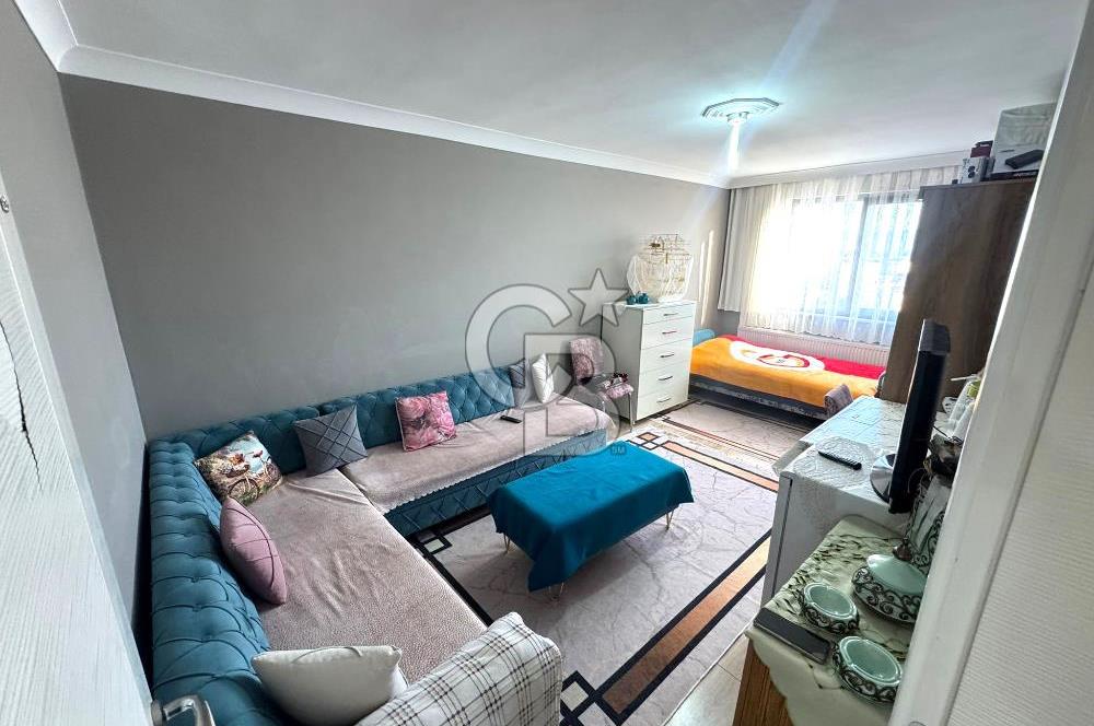 EDREMİT KADIKÖY'DE, CADDE ÜSTÜNDE, ÖN CEPHE, GENİŞ 3+1 DAİRE