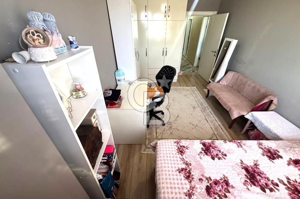 EDREMİT KADIKÖY'DE, CADDE ÜSTÜNDE, ÖN CEPHE, GENİŞ 3+1 DAİRE