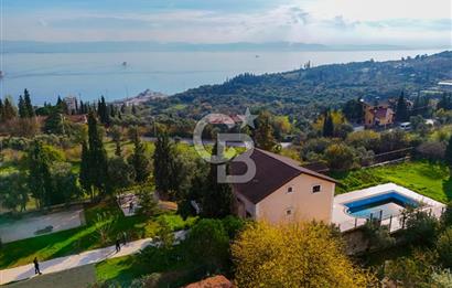 Eskihisar Topçularda 2178 m² Arsa içinde 3 katlı Müstakil Villa