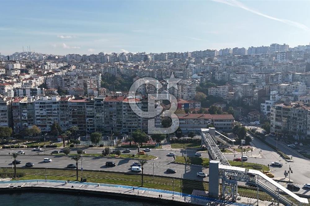 Konak Karataş'ta 145 m2 Satılık Yalı Dairesi