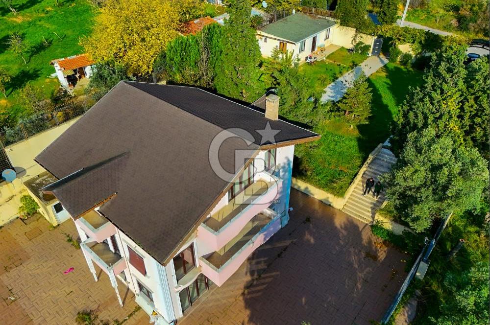 Eskihisar Topçularda 2178 m² Arsa içinde 3 katlı Müstakil Villa