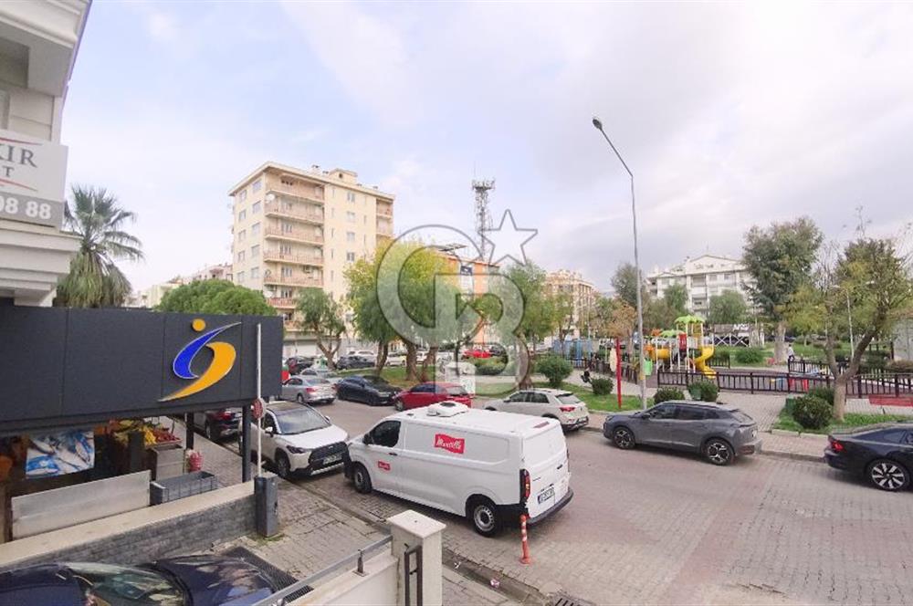 Bostanlı Merkezi Konum Tadilatlı Satılık 3+1 140 m² Köşe Daire