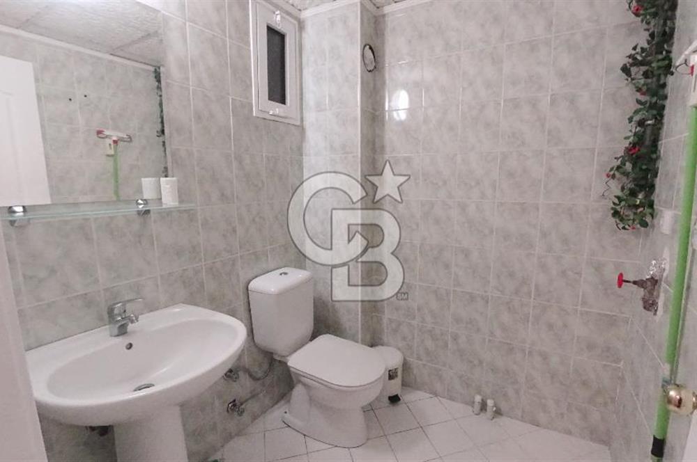 Bostanlı Merkezi Konum Tadilatlı Satılık 3+1 140 m² Köşe Daire