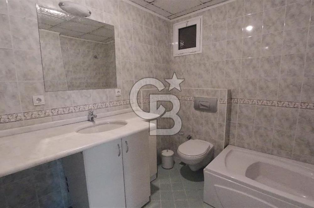 Bostanlı Merkezi Konum Tadilatlı Satılık 3+1 140 m² Köşe Daire