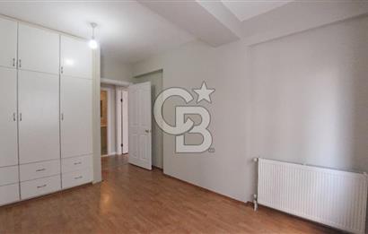 Bostanlı Merkezi Konum Tadilatlı Satılık 3+1 140 m² Köşe Daire