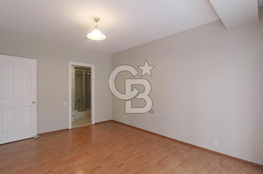 Bostanlı Merkezi Konum Tadilatlı Satılık 3+1 140 m² Köşe Daire