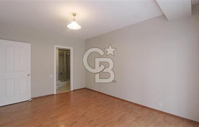 Bostanlı Merkezi Konum Tadilatlı Satılık 3+1 140 m² Köşe Daire