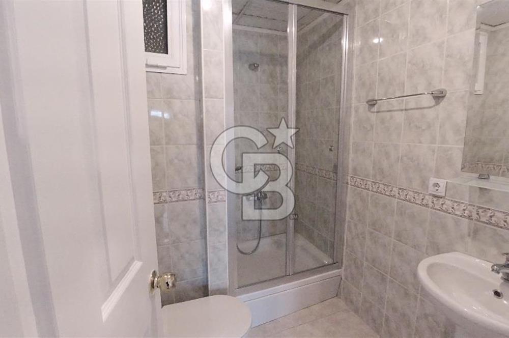 Bostanlı Merkezi Konum Tadilatlı Satılık 3+1 140 m² Köşe Daire