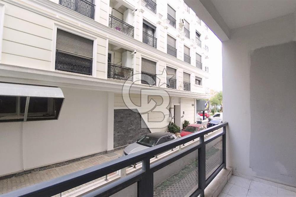 Bostanlı Merkezi Konum Tadilatlı Satılık 3+1 140 m² Köşe Daire