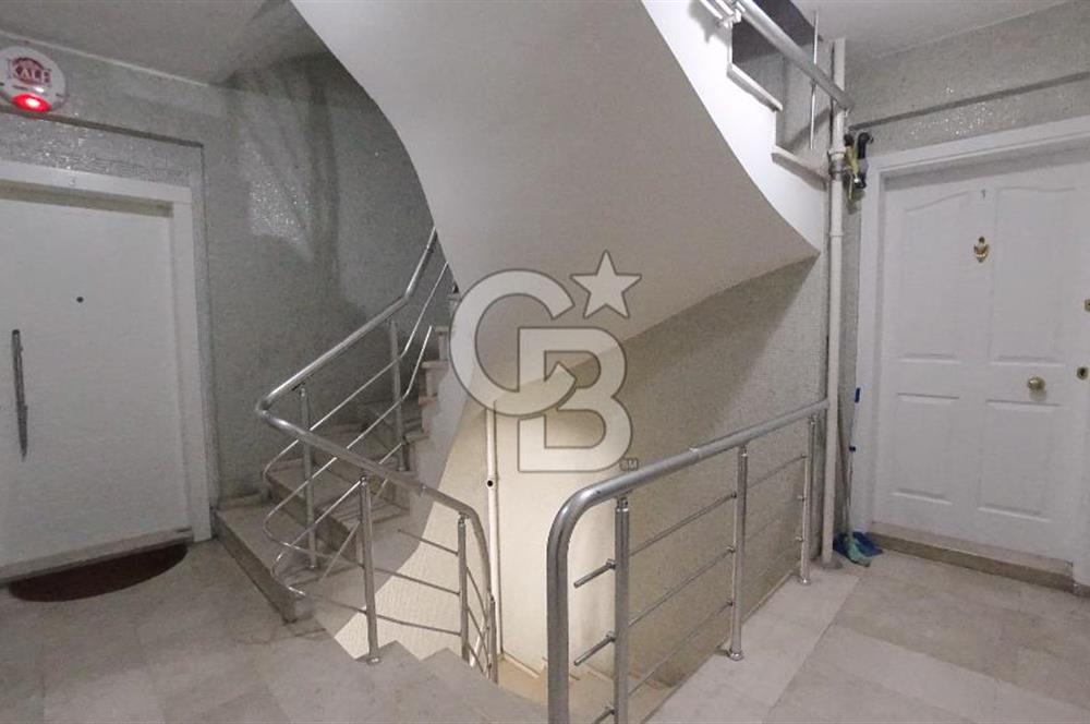 Bostanlı Merkezi Konum Tadilatlı Satılık 3+1 140 m² Köşe Daire