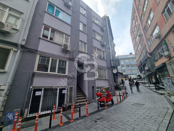 BEŞİKTAŞ MERKEZDE TAMAMEN YAPILI SATILIK FIRSAT 2+1 DAİRE