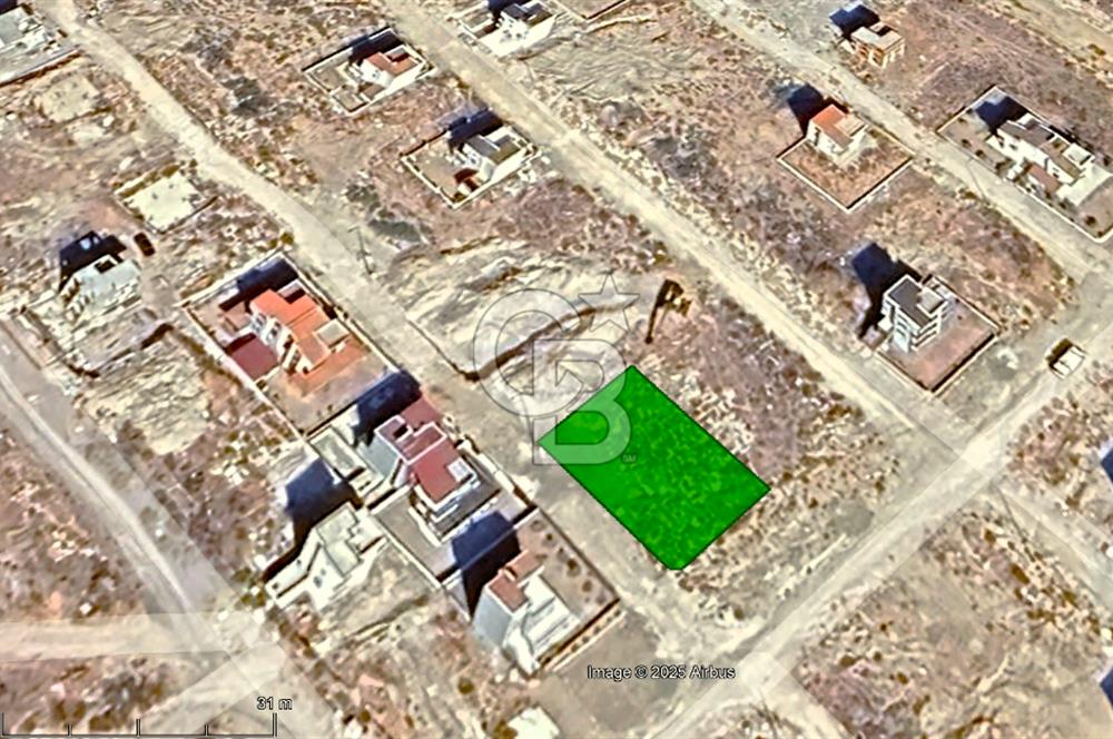 Karaburun Mordoğan Kamukent’te Deniz Manzaralı, Köşe Konumda Villa Arsası