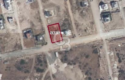 Karaburun Mordoğan Kamukent’te Köşe Konumda Deniz Manzaralı Villa Arsası