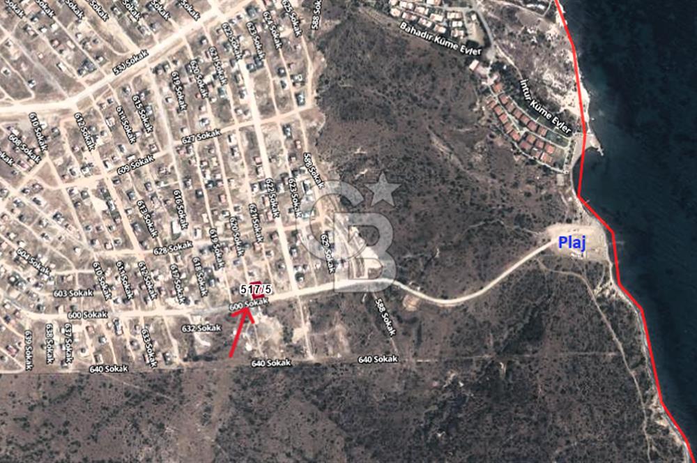 Karaburun Mordoğan Kamukent’te Köşe Konumda Deniz Manzaralı Villa Arsası