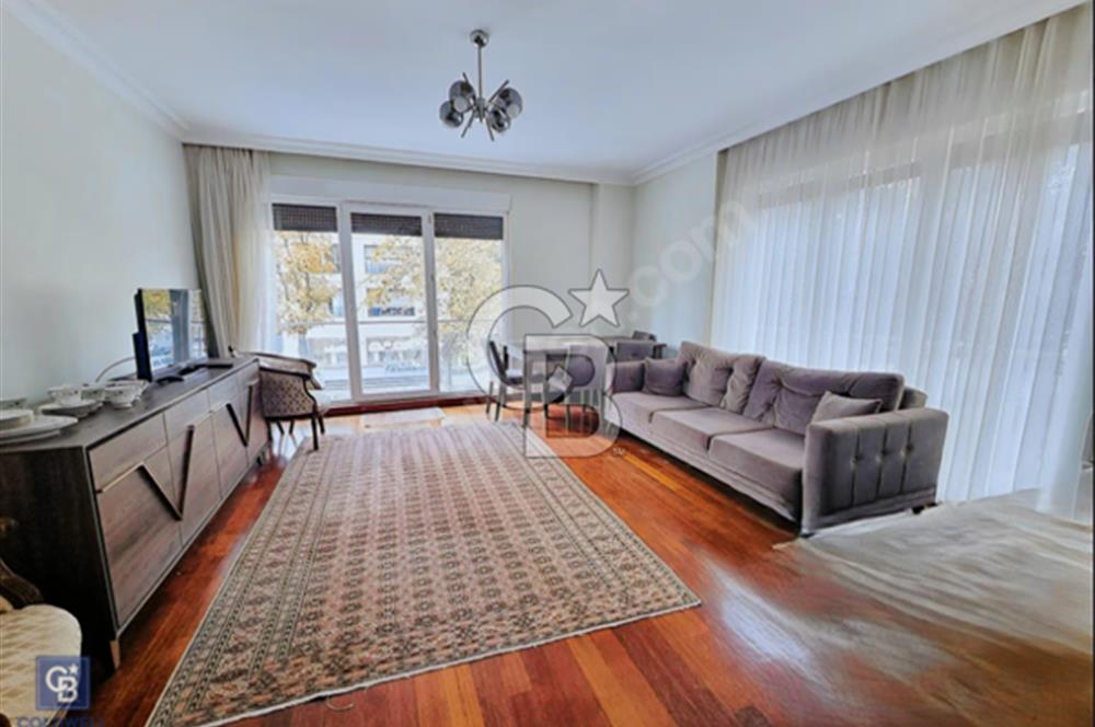 KADIKÖY FENERBAHÇE'DE EŞSİZ KONUMDA SATILIK FIRSAT 3+1 DAİRE