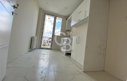 Şenesenevler Minibüs Cad. Üzerinde 7. Kat Ön Cephe Satılık 2+1 Daire 