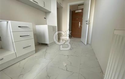 Şenesenevler Minibüs Cad. Üzerinde 7. Kat Ön Cephe Satılık 2+1 Daire 