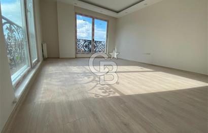 Şenesenevler Minibüs Cad. Üzerinde 7. Kat Ön Cephe Satılık 2+1 Daire 