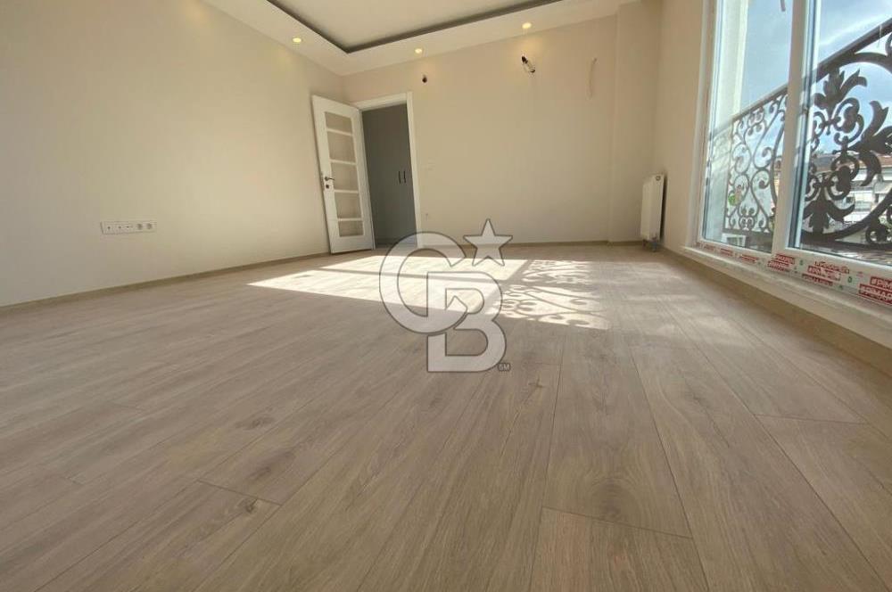 Şenesenevler Minibüs Cad. Üzerinde 7. Kat Ön Cephe Satılık 2+1 Daire 