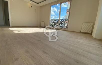 Şenesenevler Minibüs Cad. Üzerinde 7. Kat Ön Cephe Satılık 2+1 Daire 