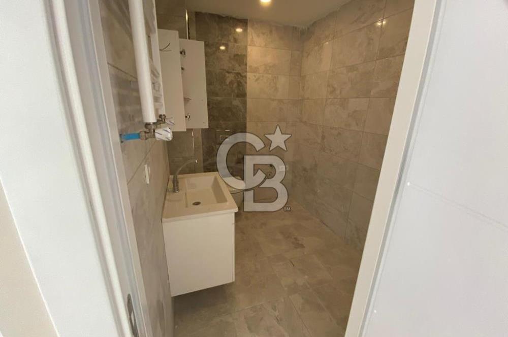 Şenesenevler Minibüs Cad. Üzerinde 7. Kat Ön Cephe Satılık 2+1 Daire 