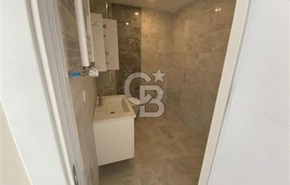 Şenesenevler Minibüs Cad. Üzerinde 7. Kat Ön Cephe Satılık 2+1 Daire 