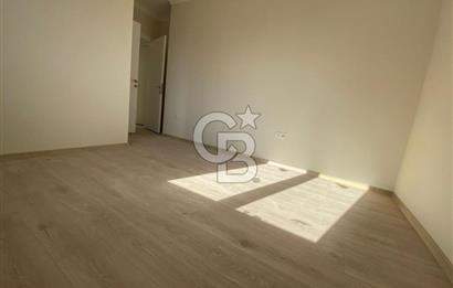 Şenesenevler Minibüs Cad. Üzerinde 7. Kat Ön Cephe Satılık 2+1 Daire 