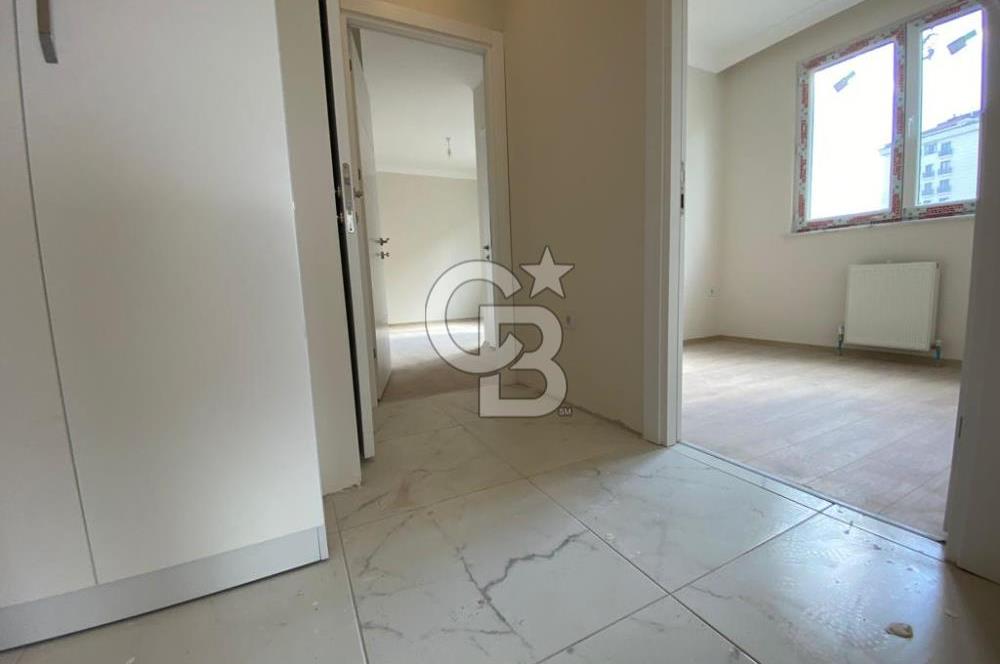 Şenesenevler Minibüs Cad. Üzerinde 7. Kat Ön Cephe Satılık 2+1 Daire 