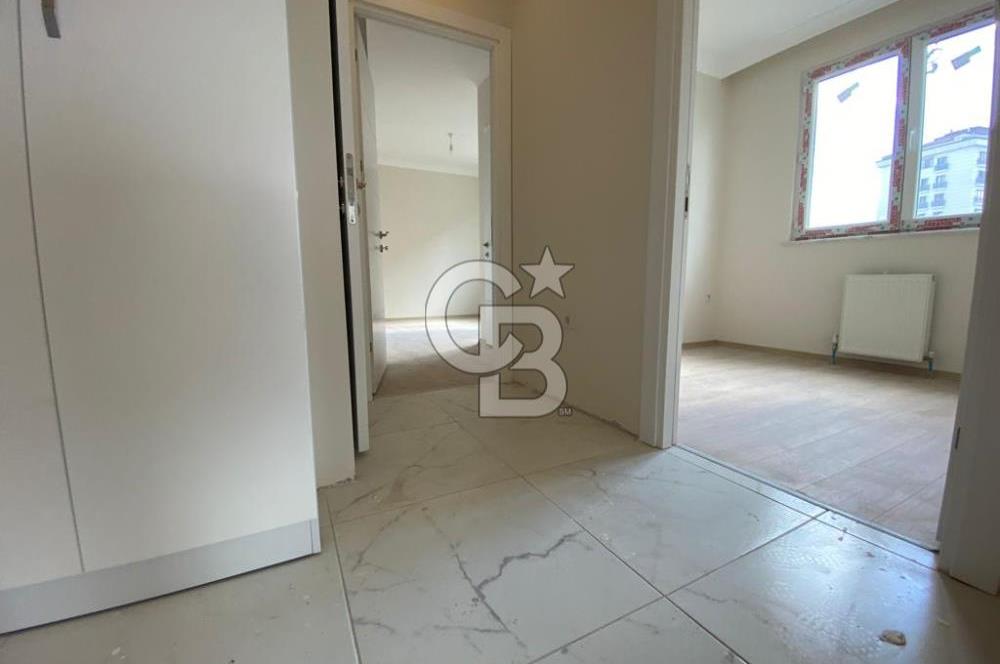 Şenesenevler Minibüs Cad. Üzerinde 7. Kat Ön Cephe Satılık 2+1 Daire 