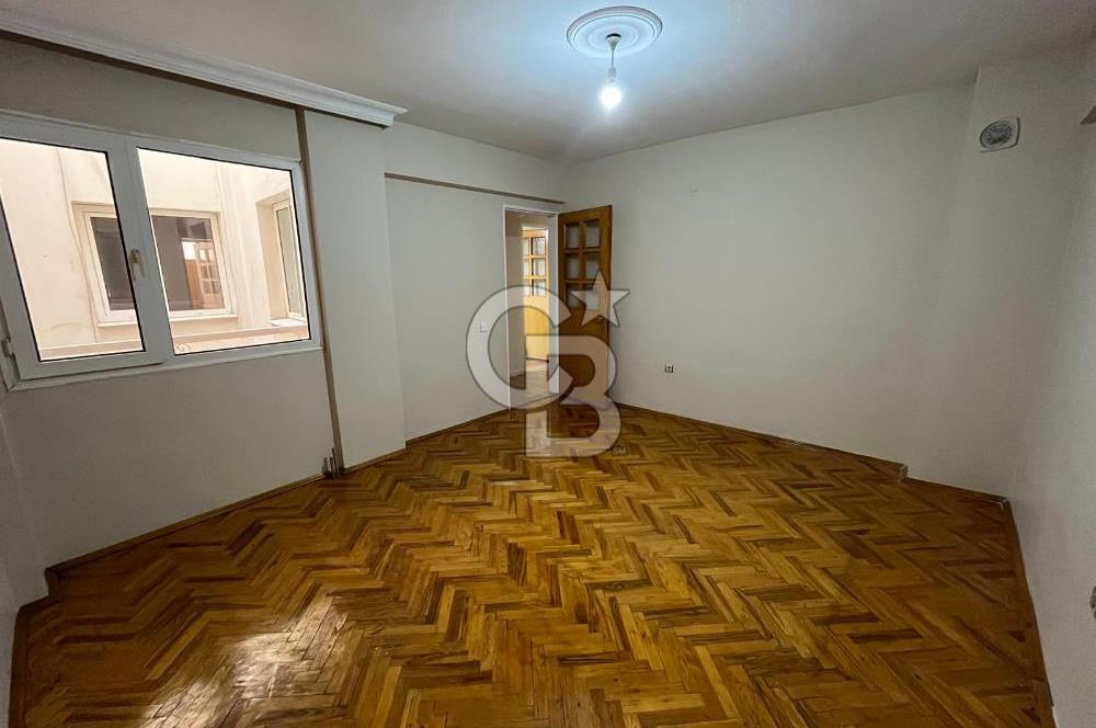 KARŞIYAKA TERSANE'DE GENİŞ 3+1 KİRALIK DAİRE