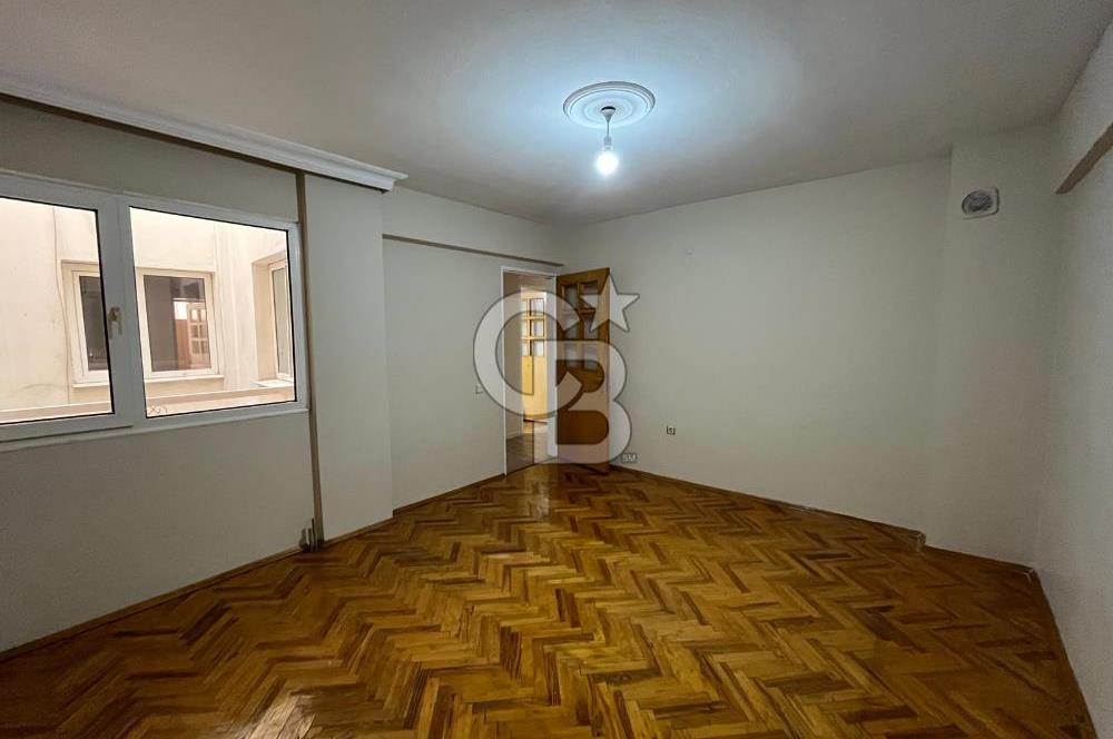 KARŞIYAKA TERSANE'DE GENİŞ 3+1 KİRALIK DAİRE