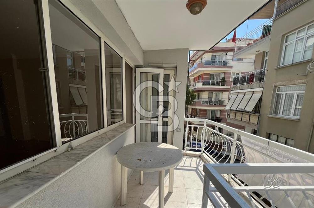 KARŞIYAKA TERSANE'DE GENİŞ 3+1 KİRALIK DAİRE